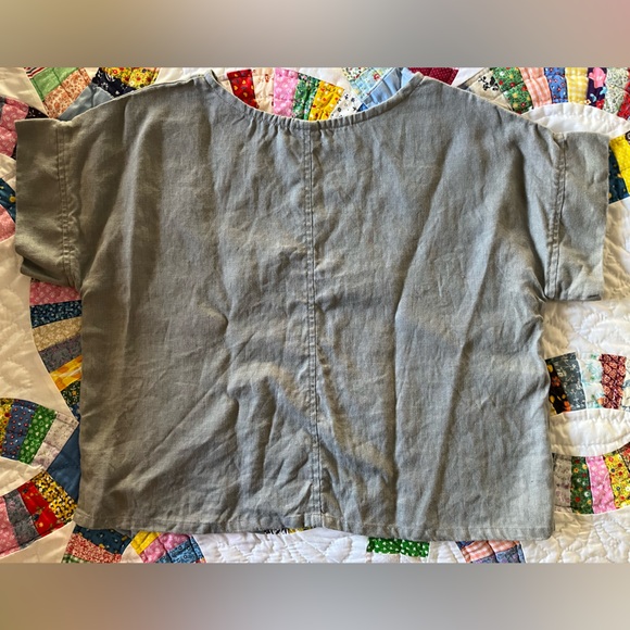 Elizabeth Suzann sea glass linen Georgia tee - Picture 3 of 5